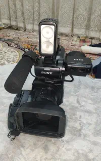 دوربین فیلمبرداری رودوشی سونی MC1500