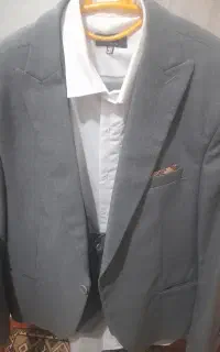 کت و شلوار پیراهن وجلیقه