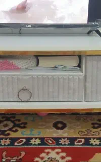میز تی وی درحد نو فروش فوری روکش ضد خش