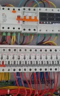 برقکار/برقکاری/برقکش/برقکشی و نصب آیفون تصویری.