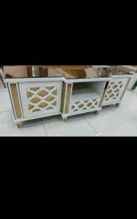 میز تلویزیون هایگلاس