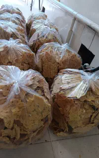 بسته بندی نان خشک