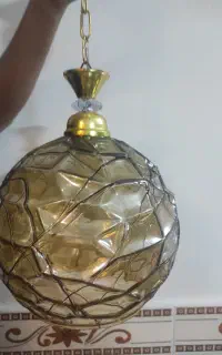 یک عدد لوستر آشپزخانه