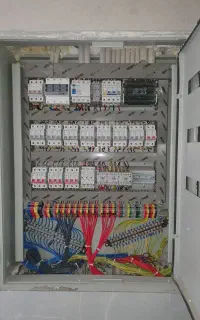 برقکار ساختمان عیب یابی تضمینی اتصالی ۲۴ ساعته
