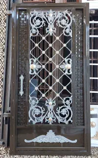 درب وپنجره سازی محسن رمضانی