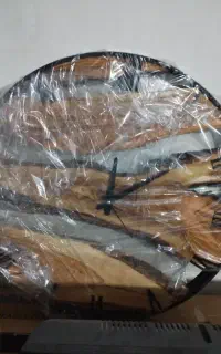ساعت دیواری