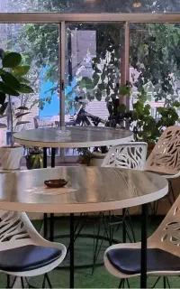 صندلی کافه‌ای