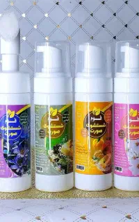 فوم شستشو صورت با رایحه ادکلنی و بنفشه و هلویی