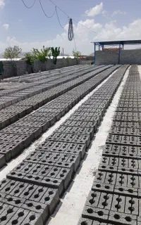 کارگر ساده جهت بارگیری وتخلیه بلوک