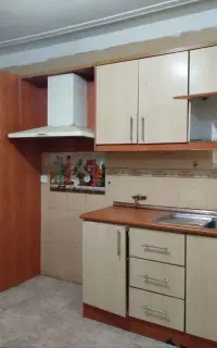 کابینت mdf و دَروپنجره آهنی ۱۴۰×۱۴۰