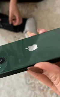 گوشی هیچ مشکلی نداره باتری تعویض باتری هم ۱۰۰