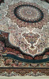 دو عدد فرش ۱۲ متری