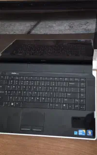 لپتاپ Dell pp35L