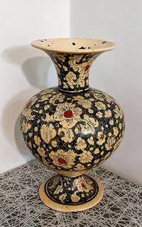 گلدان قدیمی ۶۰ ساله
