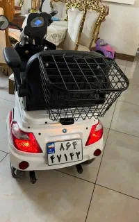 سه چرخه برقی نو نو دارای پلاک و برگ سبز و کارت