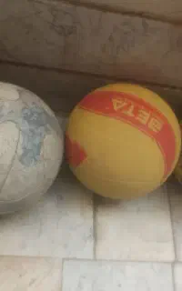 توپ فوتبال والیبال