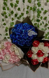 گل روبانی رز