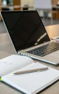 استخدام ادمین پاسخگو برای مشتریان