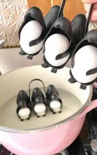 ظرف دوکاره نگهدارنده و پخت تخم مرغ پنگوئن