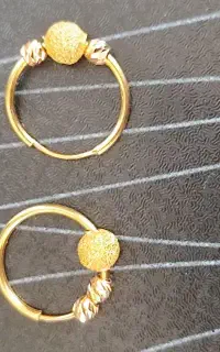 گوشواره طلا وزن 1 گرم و 600 سوت