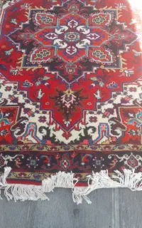 نیازمندبافنده فرش دستبافت ۹متری و۶متری