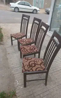 ۴عددصندلی چوبی  شیکو تمیز
