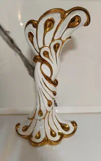 گلدان طاووس