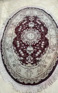 فرش بیضی