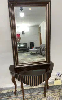 میز و آینه