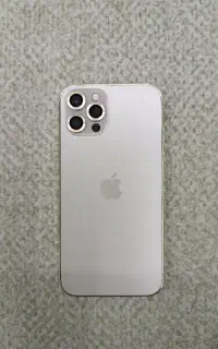 12پرو بدون خط و خش