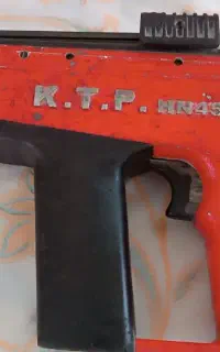 هلتی میخ کوب