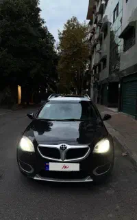 برلیانس ۳۲۰ کراس موتور بزرگ