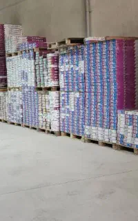 دنیای پارکت گچبری پیش ساخته12ماه کاغذدیواری کناف