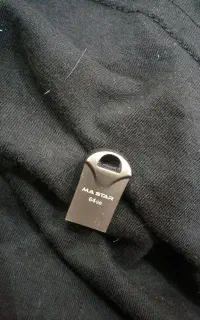 فلش ۶۴ مستر تمیز درحد