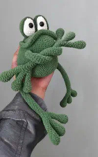 عروسک مخمل قورباغه