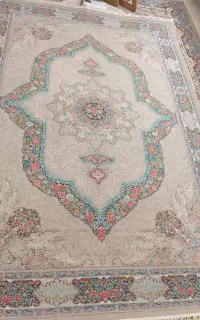 فرش ۶متری ۷۰۰شانه سالم