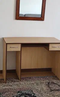میز تحریر و اداری