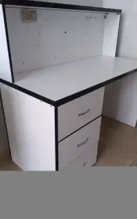 میز کامپیوتر