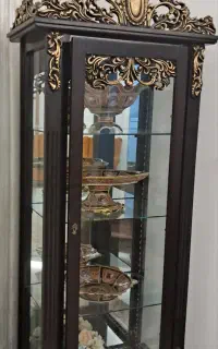 بوفه و ساعت ایستاده
