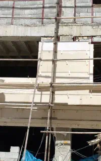 کارگر دوغاب ریزی نما