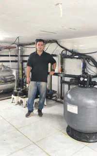 طراحی واجرای استخر،جکوزی،آبنما،محوطه سازی ویلا