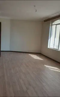 اجاره حیاط ۲/۵ طبقه حوالی خ امام نرسیده به آبرسان