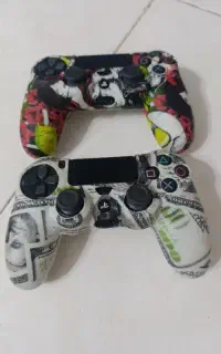 دسته PS4 سالم باکاور زیبا