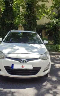 هیوندای i20