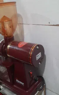 دستگاه آسیاب خانگی نو نو یک بار مصرف شده