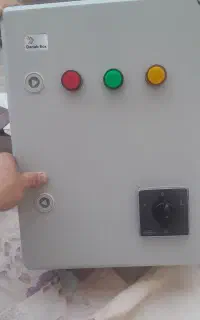 مونتاژ انواع تابلو برق صنعتی plc