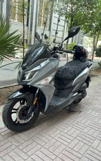 J200