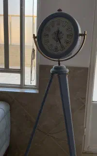 ساعت ایستاده دکوراتیو قدیمی