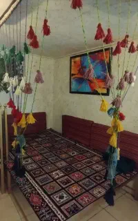 فروش تخت همراه با پشتی و گلیم فرش