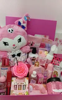 پک هدیه کادو تولد باکس شیک روز دختر ارایشی کیف